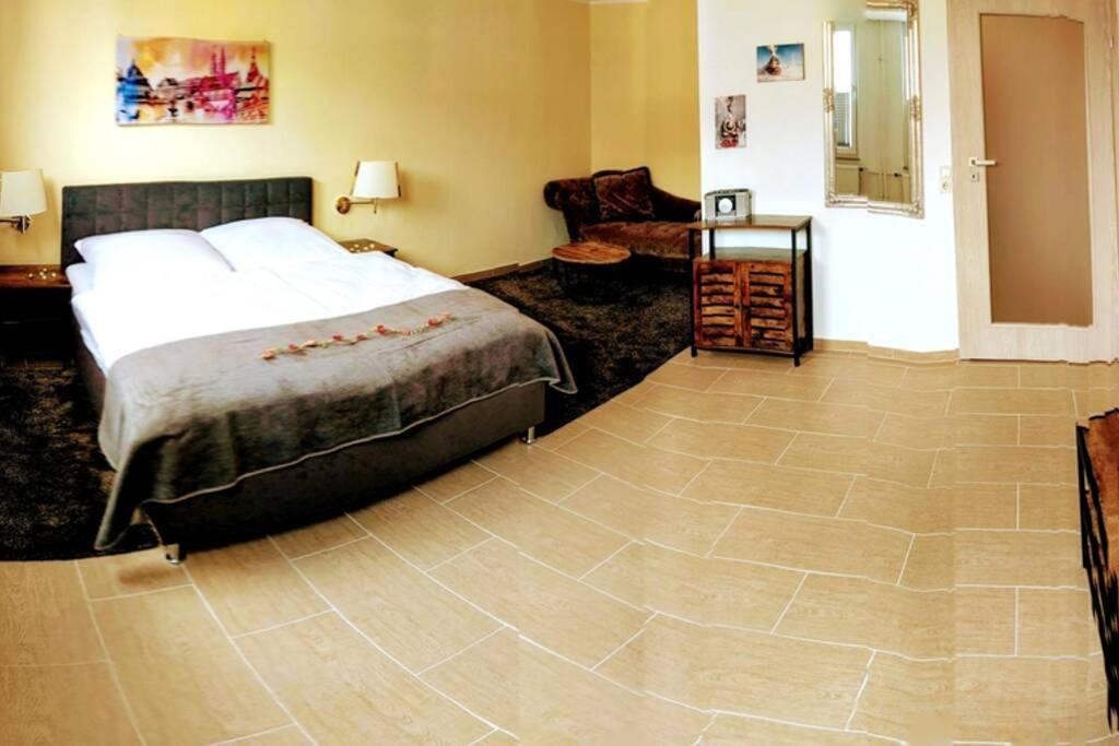Altstadt Appartement กอสลาร์ ภายนอก รูปภาพ